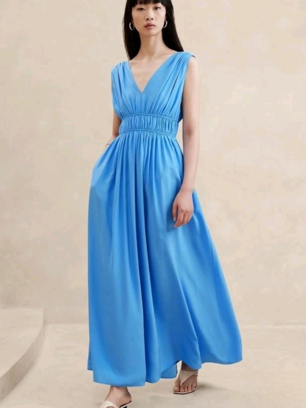 Banana Republic Cascade Silk Maxi in Blue City V-neck Ruched Dress EUC